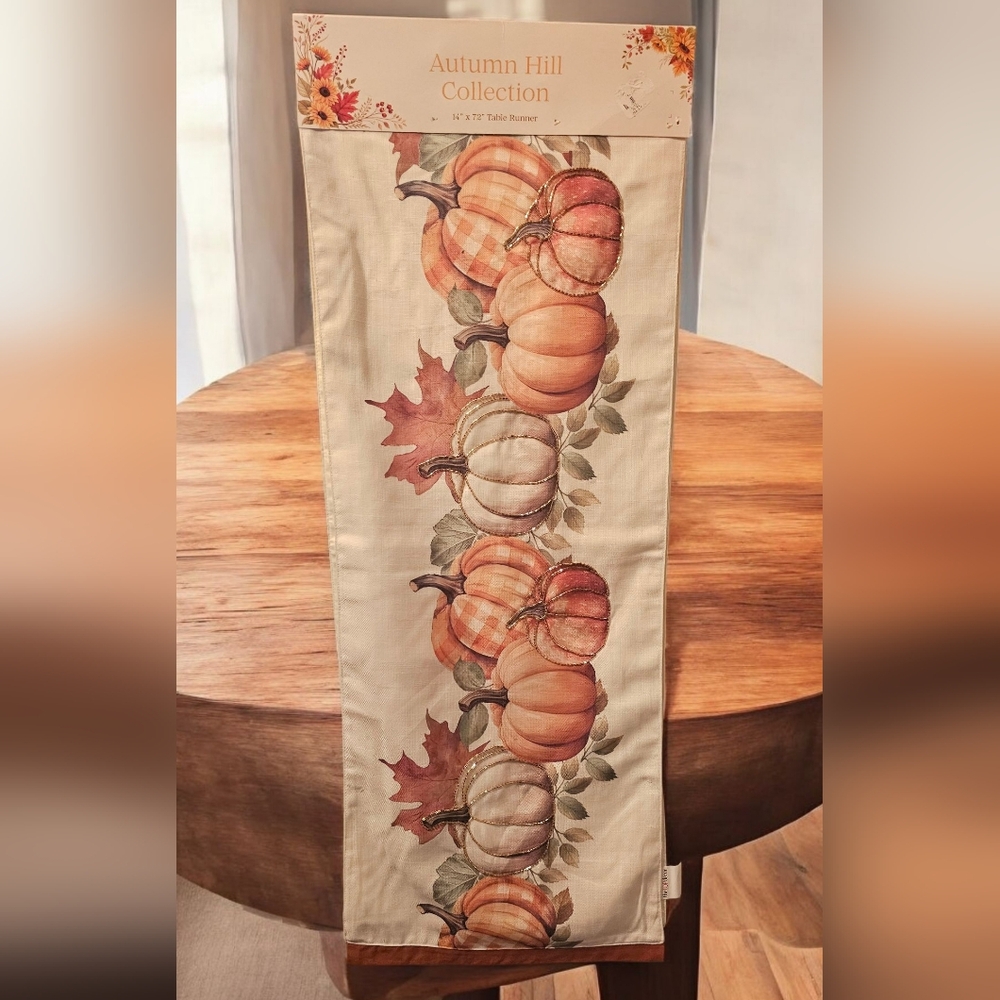 Pumpkin Table Runner - Picture 1 of 3